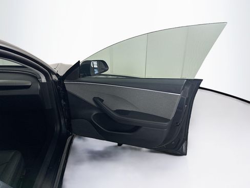 Used 2025 Tesla Model 3 Long Range RWD image 30