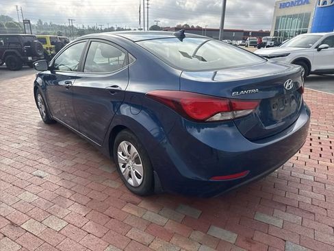 Used 2016 Hyundai Elantra SE FWD image 7