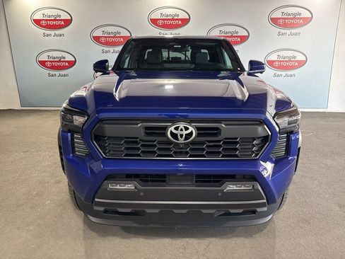 Used 2025 Toyota Tacoma TRD Off-Road image 2
