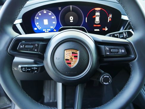 New 2026 Porsche Macan 4 Electric AWD/4WD image 28
