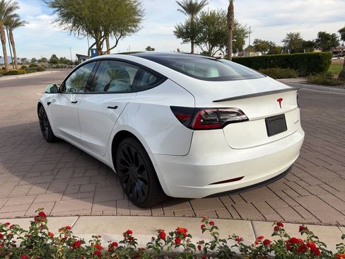 Used 2022 Tesla Model 3 Performance image 4