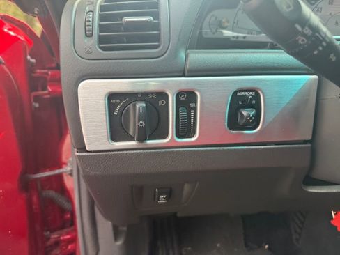 Used 2002 Ford Thunderbird RWD image 19