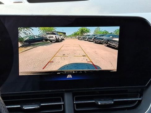 Used 2024 Chevrolet Trax RS w/ Driver Confidence Package FWD image 16