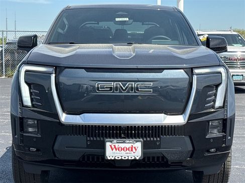 New 2025 GMC Sierra EV Denali image 3