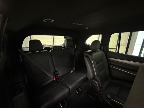 Certified 2026 Buick Enclave Sport Touring AWD/4WD image 22