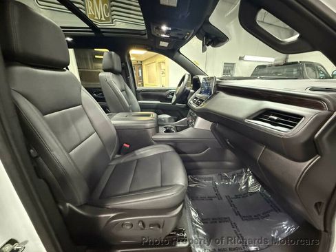 Used 2024 Chevrolet Tahoe Z71 w/ Luxury Package image 25
