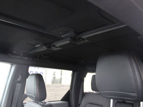 Used 2023 Ford Bronco Badlands AWD/4WD image 23