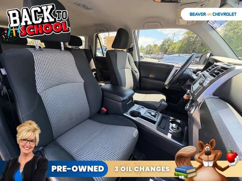 Used 2018 Toyota 4Runner SR5 AWD/4WD image 32