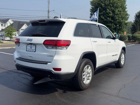 Used 2020 Jeep Grand Cherokee Laredo AWD/4WD image 6