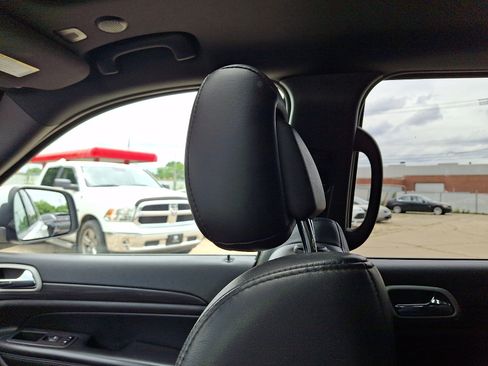 Used 2021 Jeep Grand Cherokee Laredo X AWD/4WD image 17