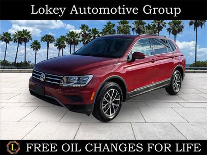 Used 2020 Volkswagen Tiguan SE w/ Panoramic Sunroof Package