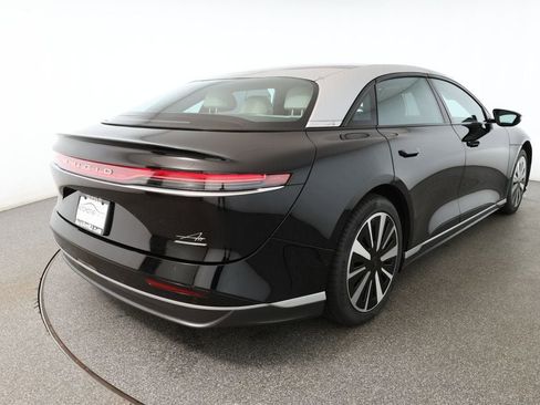 Used 2023 Lucid Air Touring image 4