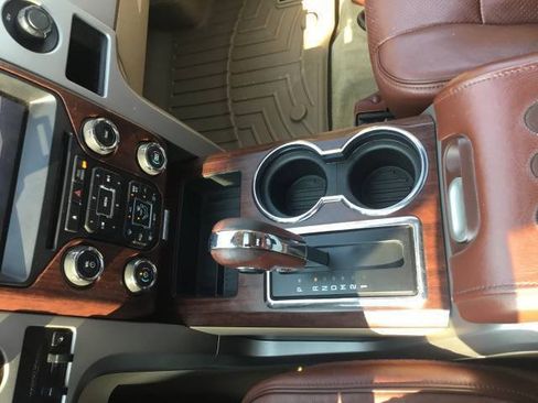 Used 2014 Ford F150 King Ranch w/ King Ranch Luxury Package AWD/4WD image 19