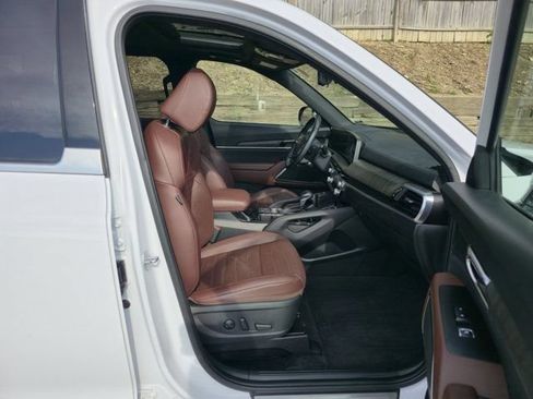 Used 2024 Kia Telluride SX Prestige AWD/4WD image 26
