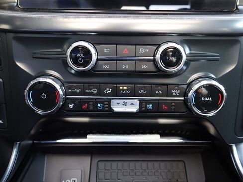 Used 2025 Ford F150 Raptor AWD/4WD image 11