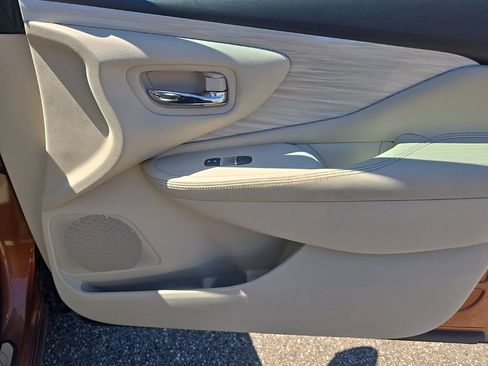 Used 2015 Nissan Murano Platinum w/ Platinum Technology Package AWD/4WD image 21