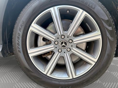 Used 2020 Mercedes-Benz GLS 450 4MATIC image 31