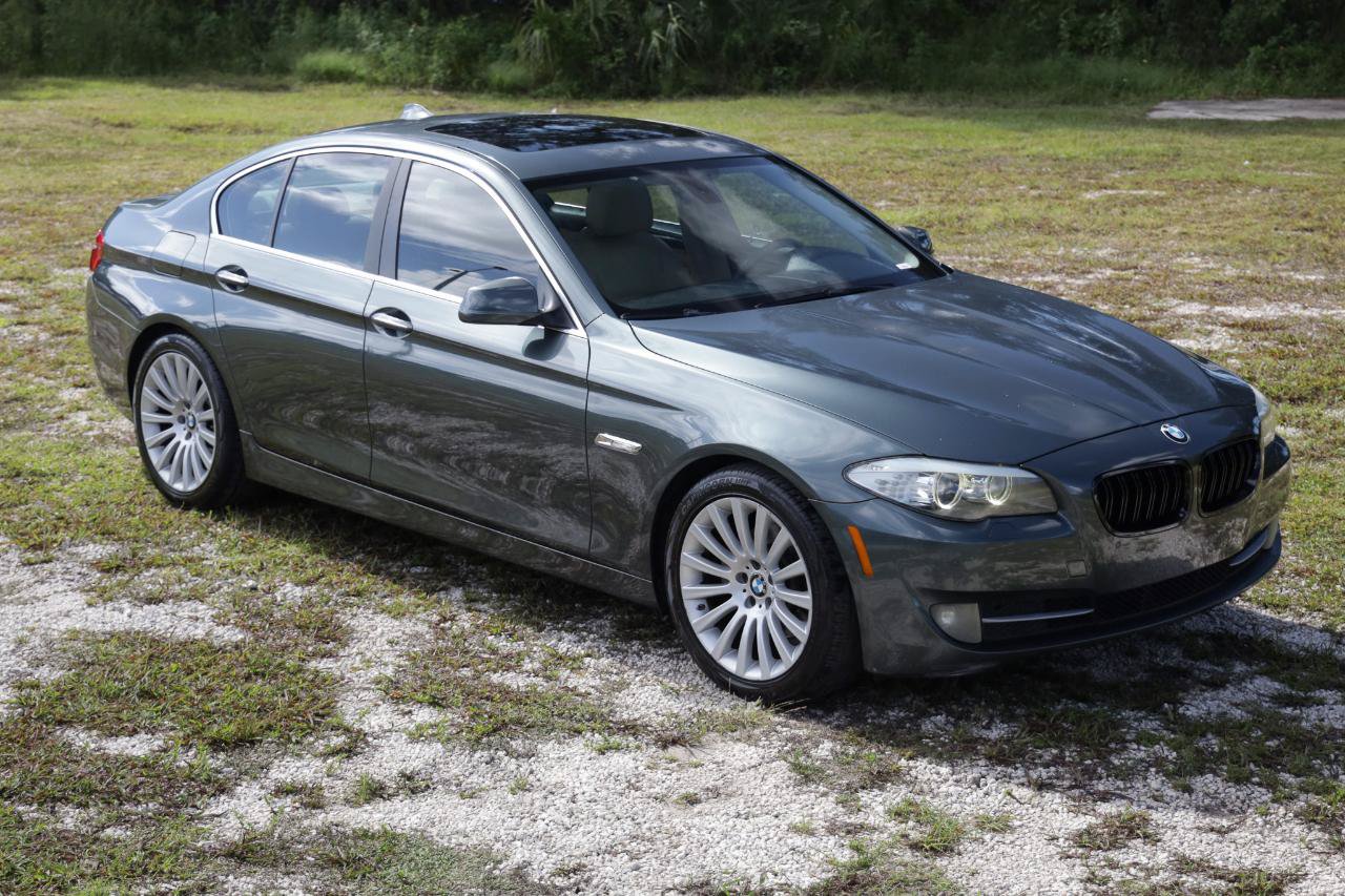 Used 2011 BMW 528i Sedan RWD image 15