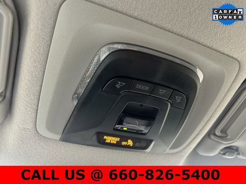 Used 2025 Toyota Corolla Cross XLE image 24