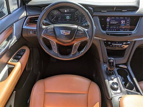 Certified 2023 Cadillac XT5 Premium Luxury image 17