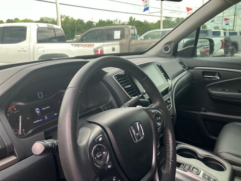 Used 2023 Honda Ridgeline RTL-E image 9