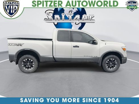 Used 2018 Nissan Titan PRO-4X AWD/4WD image 10