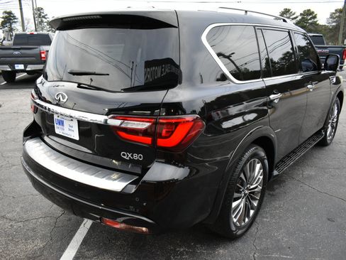 Used 2019 INFINITI QX80 Luxe image 6