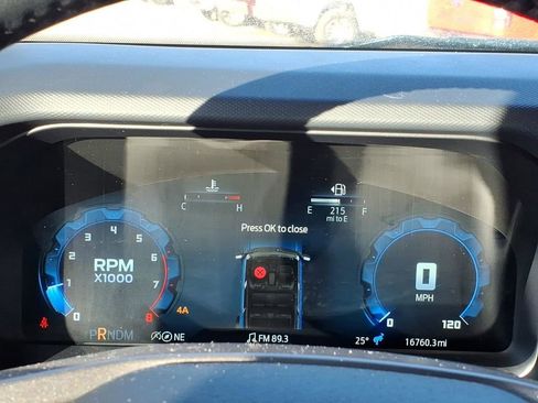 Used 2025 Ford Bronco Badlands image 21