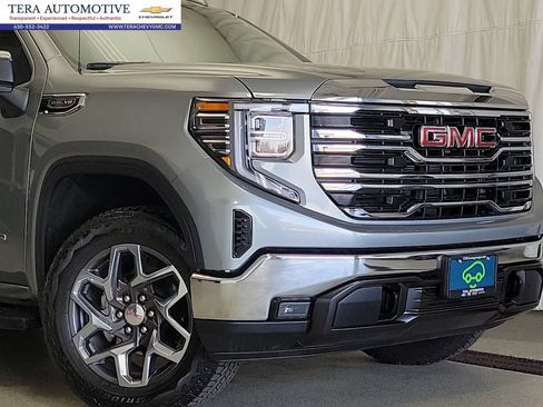 Certified 2024 GMC Sierra 1500 SLT w/ SLT Premium Package AWD/4WD image 5