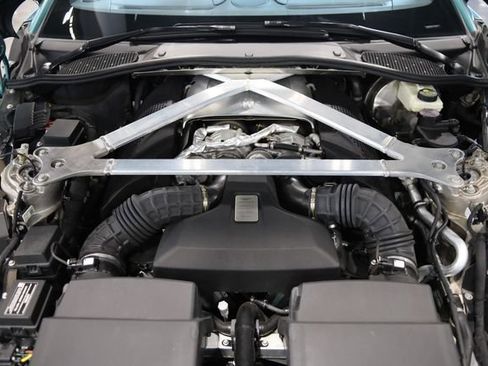 Used 2023 Aston Martin V8 Vantage Roadster RWD image 15