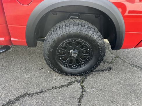 Used 2015 RAM 1500 Express image 25