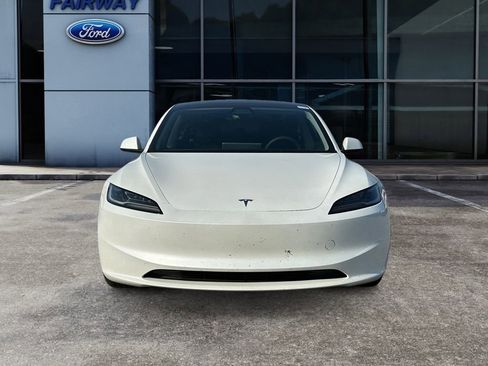 Used 2024 Tesla Model 3 Standard Range RWD image 3