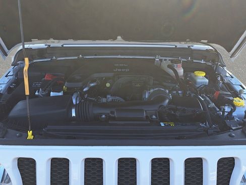 Used 2018 Jeep Wrangler Unlimited Sport S image 31