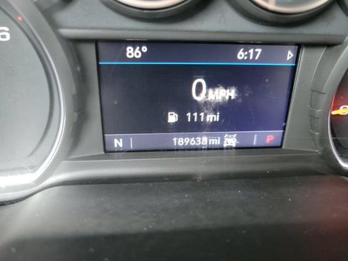 Used 2021 Chevrolet Suburban LT AWD/4WD image 19