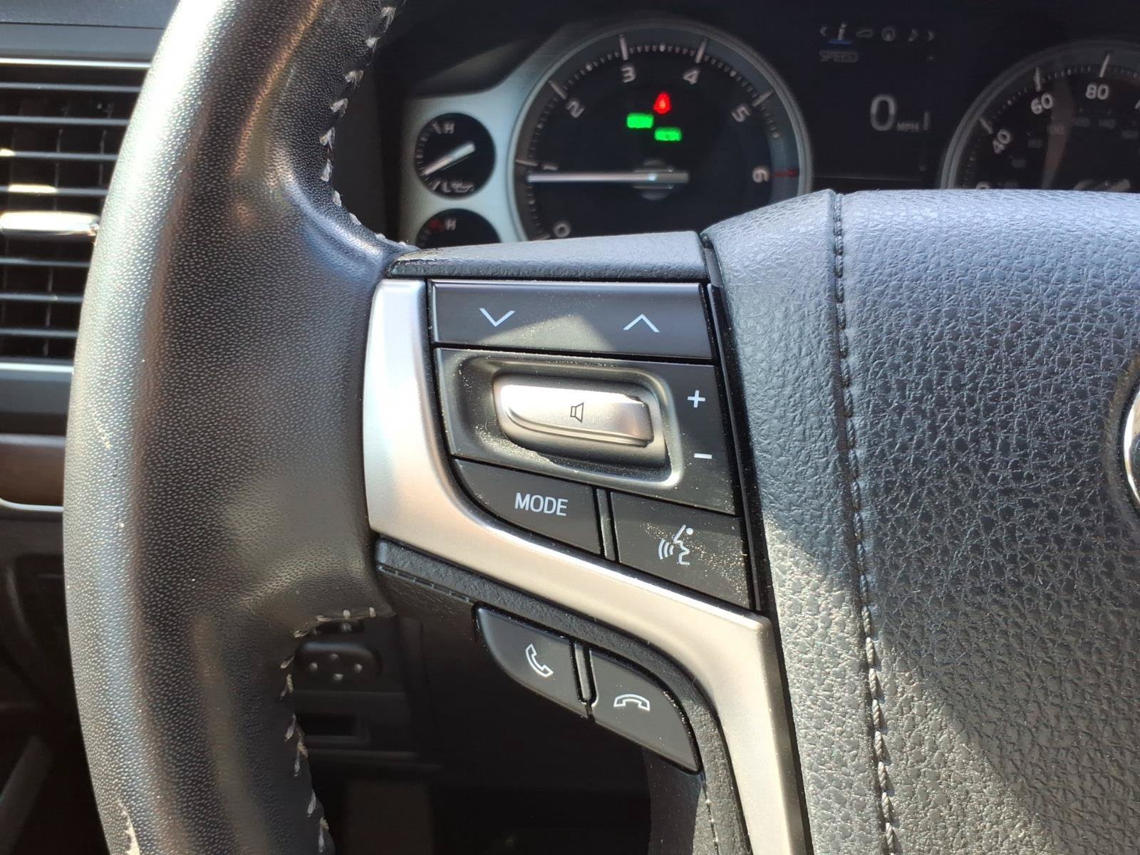 Used 2019 Toyota Land Cruiser w/ Carpet Mat Package AWD/4WD image 15