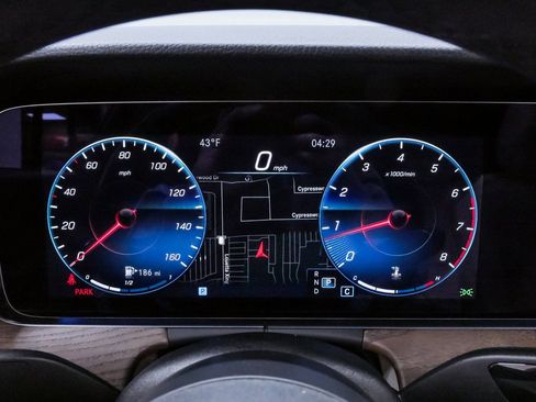 Used 2022 Mercedes-Benz E 350 Sedan image 21