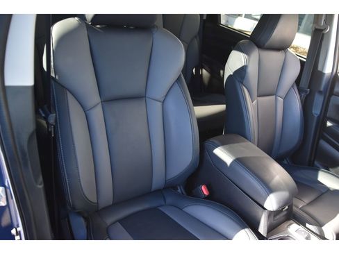 Used 2022 Subaru Ascent Onyx Edition image 32