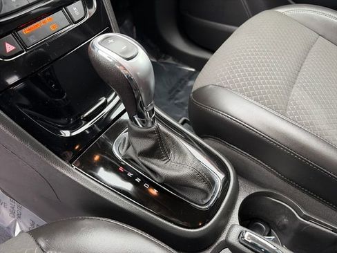 Used 2022 Buick Encore Preferred w/ Safety Package image 33