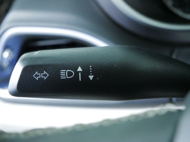 Used 2024 Chrysler Pacifica Touring-L FWD image 28