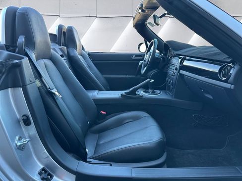 Used 2007 MAZDA MX-5 Miata Grand Touring image 13