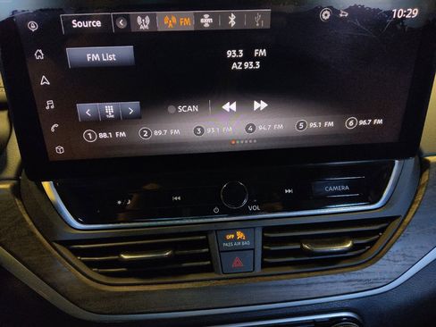 Used 2023 Nissan Altima 2.5 SV w/ SV Premium Package FWD image 25