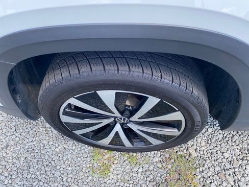 Used 2023 Volkswagen Taos SE image 26