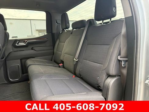 Used 2023 Chevrolet Silverado 1500 LT Trail Boss w/ LPO, Dark Essentials Package AWD/4WD image 12