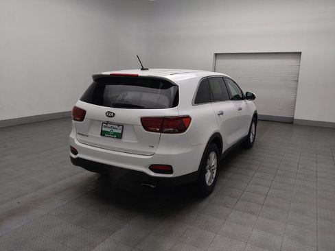 Used 2019 Kia Sorento LX image 9