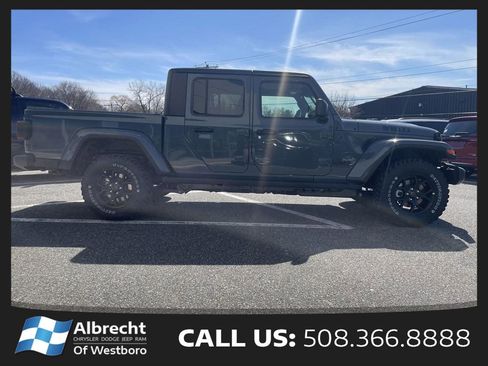 New 2026 Jeep Gladiator Sport AWD/4WD image 6