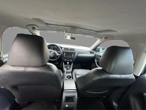 Used 2015 Volkswagen Jetta SE FWD image 28