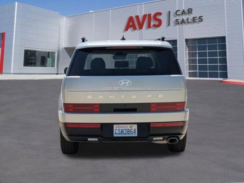 Used 2025 Hyundai Santa Fe SEL AWD/4WD image 7
