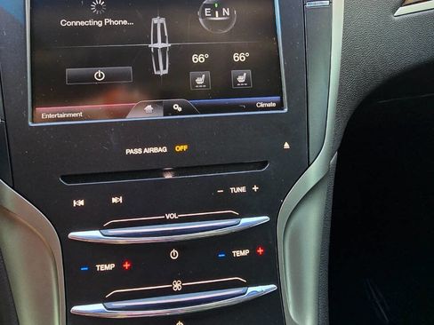 Used 2013 Lincoln MKZ Base V6 4dr Sedan image 11