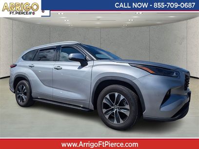Used 2022 Toyota Highlander XLE