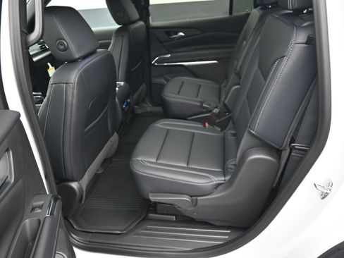 New 2026 Chevrolet Traverse LT FWD image 29